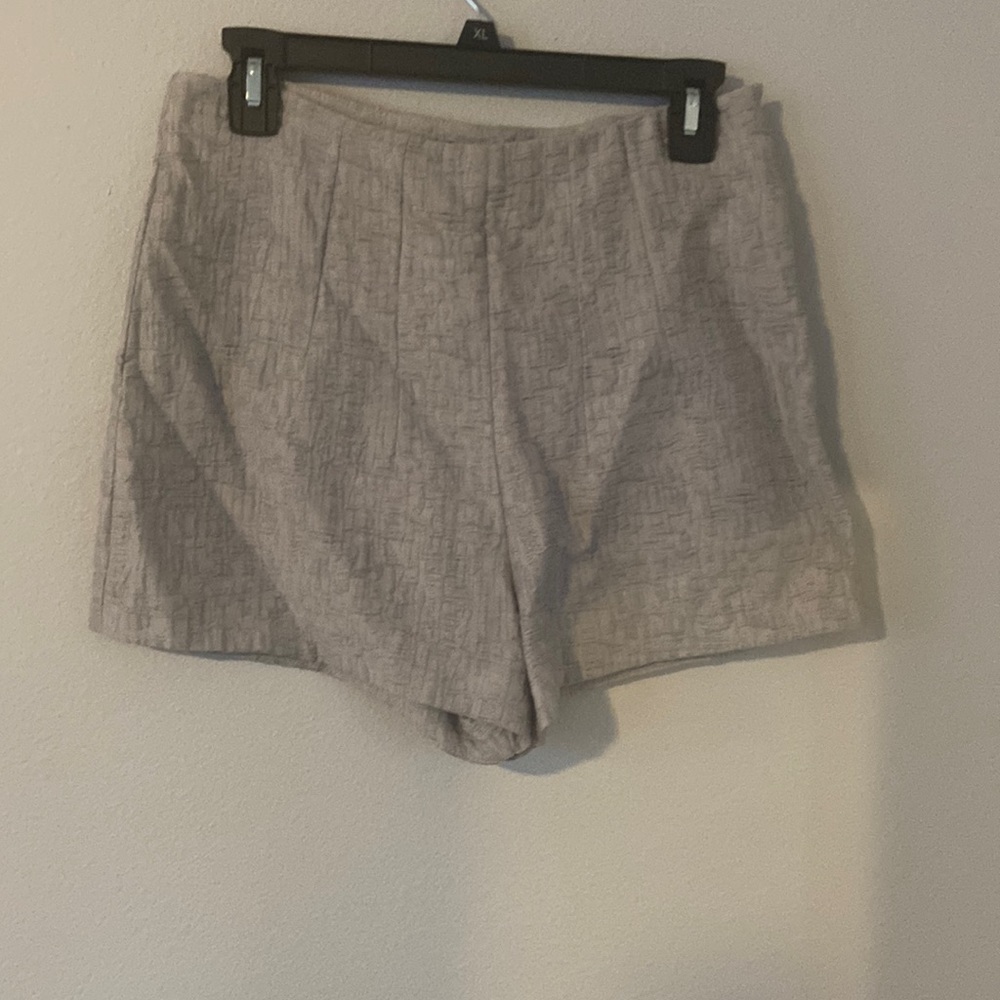 Gray size 6 all saints shorts